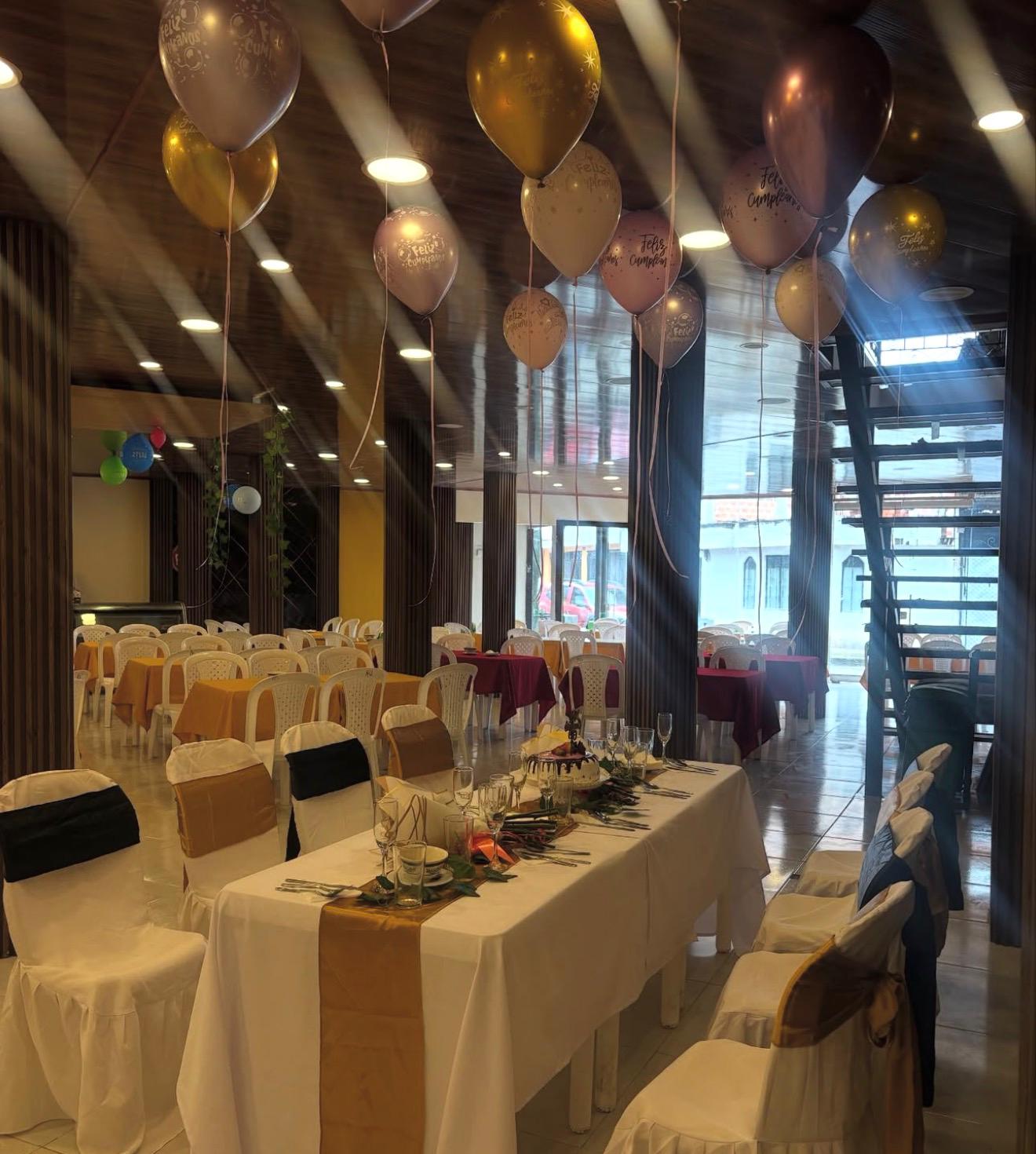 Evento elegante en un restaurante